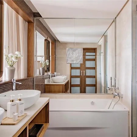 Gran Melia Palacio De Isora & 5* Alcalá la Real