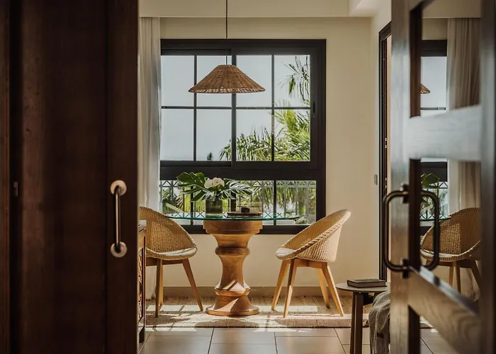 Gran Melia Palacio De Isora & Alcalá la Real