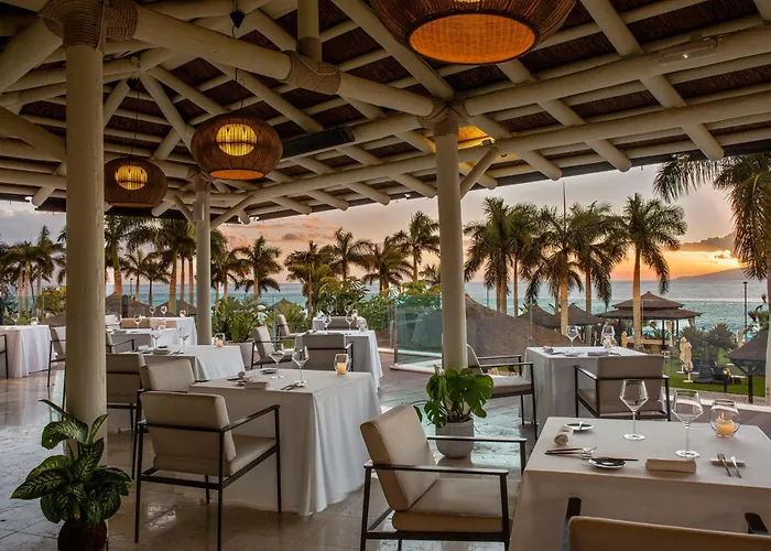 Gran Melia Palacio De Isora & فندق Alcalá la Real