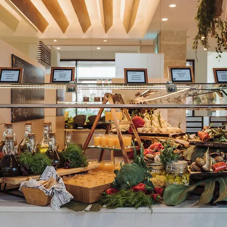 Gran Melia Palacio De Isora & Alcalá la Real