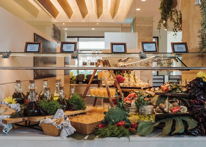 Gran Melia Palacio De Isora & Alcalá la Real