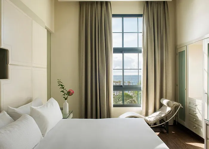 Hotel Gran Melia Palacio De Isora & Alcalá la Real